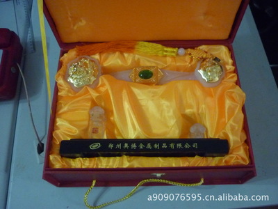 遼寧龍年紀(jì)念品與工藝品市場(chǎng)概覽 產(chǎn)品特色、價(jià)格與供應(yīng)商分析